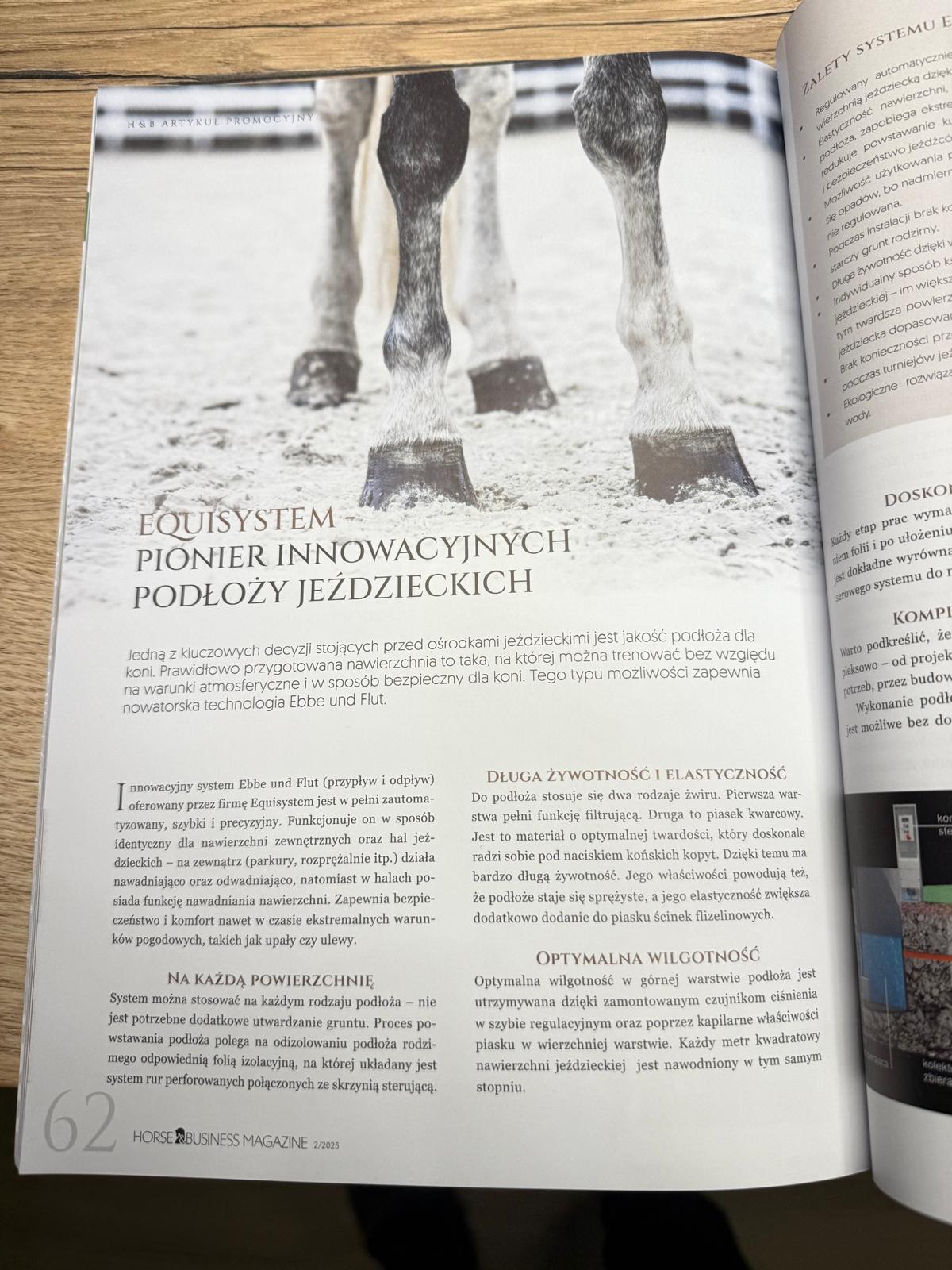 Aufgeschlagenes HORSE & BUSINESS MAGAZINE mit dem Artikel über Equisystem und das Ebbe und Flut-System