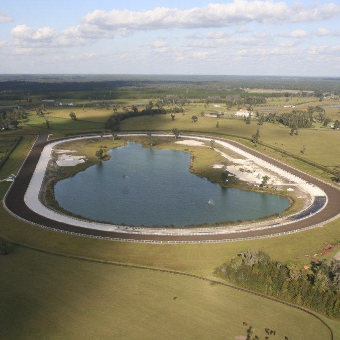 Erste Galopp-Rennbahn mit Risohorse Ebbe-Flut-System in Florida USA