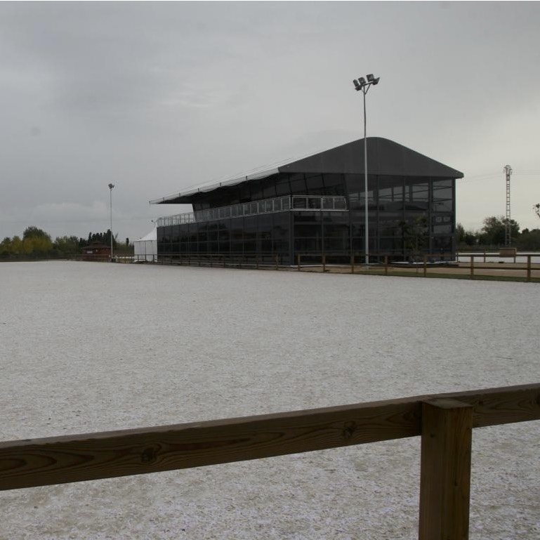 Oliva Nova nach 156 Liter Starkregen perfekt bereitbar Risohorse® System 2012